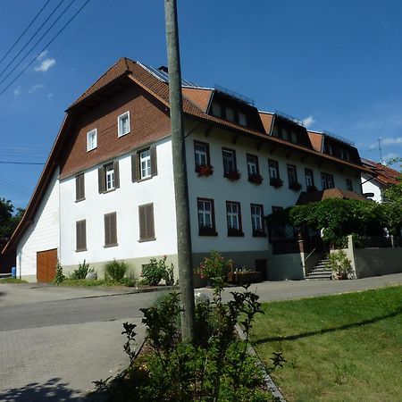 Gasthaus Zum Schwanen Uehlingen-Birkendorf Exterior photo